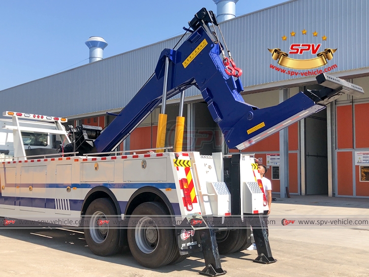 16 Tons Heavy Duty Wrecker Sinotruck - Operation 4 16 Tons Heavy Duty Wrecker Sinotruck - Operation 4